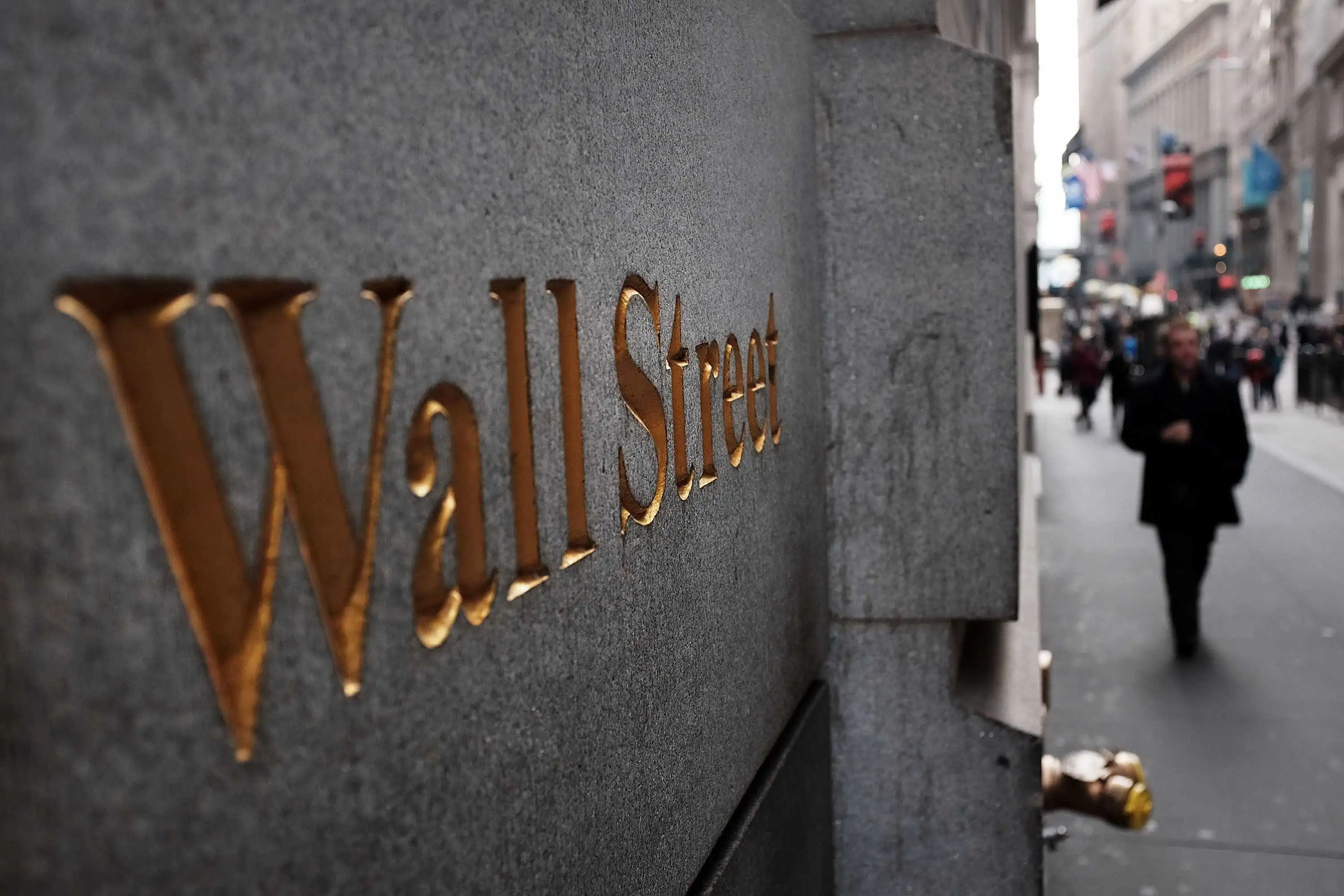 Wall Street cai depois de ter encerrado com ganhos