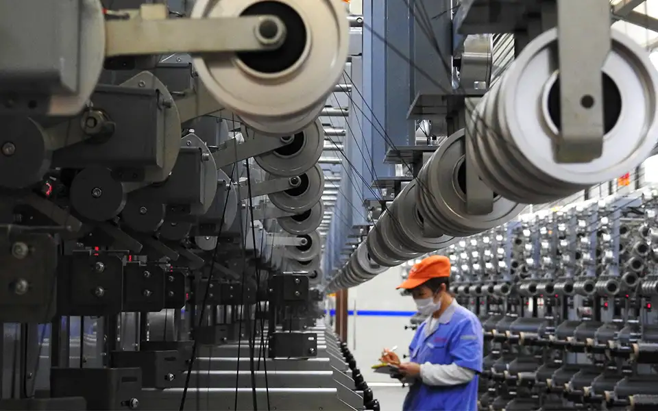 Indústria espanhola sofre oitava contração consecutiva