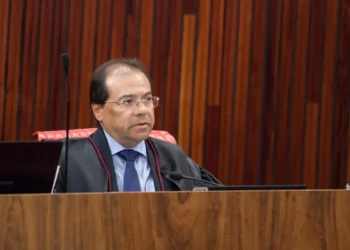 Irmão de Dino assume órgão do MPF e diz que escola cívico-militar precisa ser “rigorosamente esquadrinhada”