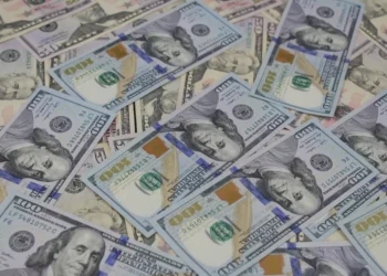 “Desmistificando as finanças: como investir e transformar sua vida”