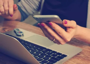 “Olívia Traven: A criatividade que impulsiona o Marketing”