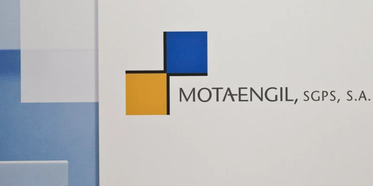 Bolsa de Lisboa encerra em baixa com Mota-Engil a perder 4,57%