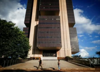 Após Fed, curva de juros precifica quase 100% de chances de alta de 0,25 ponto pelo BC