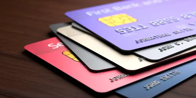 Contratos de cartões de crédito disparam mais de 20% na época natalícia