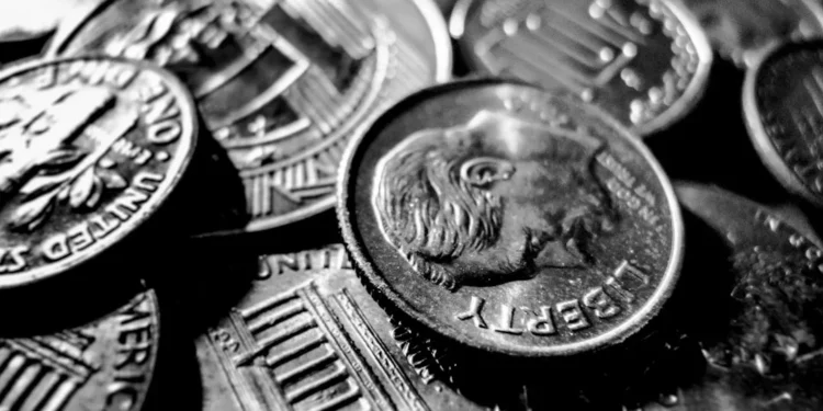 “Economia: A base do desenvolvimento e bem-estar social”