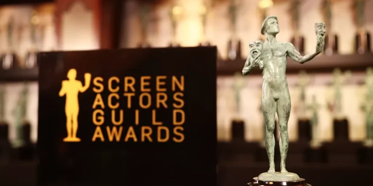 SAG Awards: veja os looks dos famosos no tapete vermelho