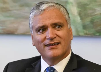 Vasco Cordeiro pede defesa da política de coesão “até onde for preciso”