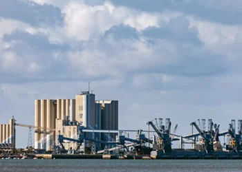 Trabalhadores da Silopor entregam nova proposta de acordo de empresa