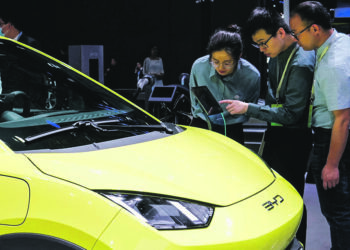 Carregar um elétrico já demora tanto como atestar na bomba