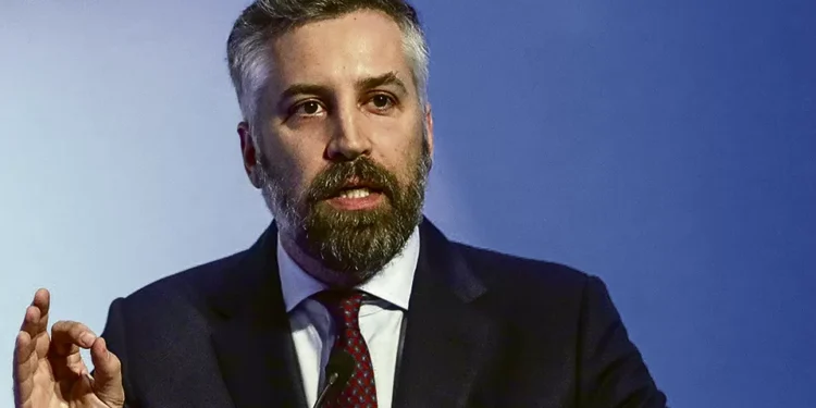 Pedro Nuno Santos anuncia voto contra moção de censura do PCP ao Governo