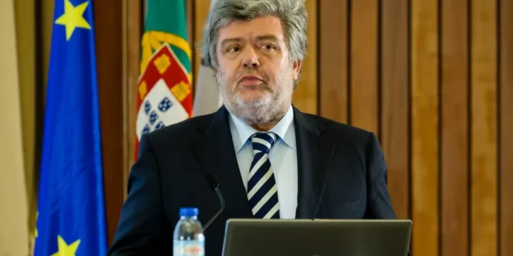 Governo e farmacêuticas assinam acordo para sustentabilidade do SNS