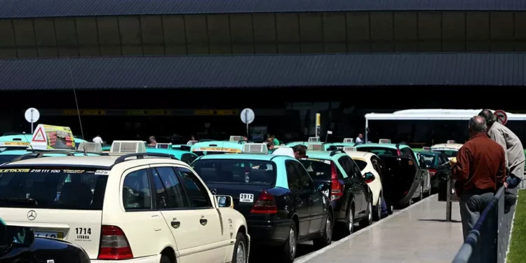 Lançado concurso para apoiar taxistas a comprar viaturas elétricas