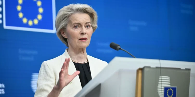 UE “aberta a negociações” mas adverte EUA que responderá a guerra comercial