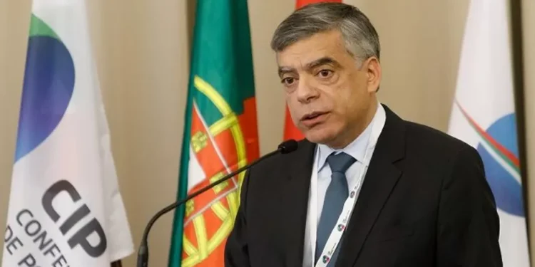 CIP apela aos partidos para que encontrem solução que evite eleições