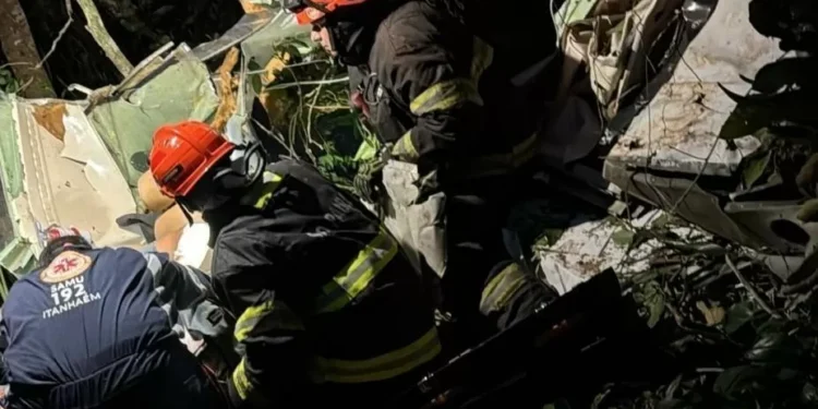 Conheça modelo de aeronave que caiu em aldeia indígena no litoral de SP