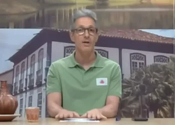 Zema elogia Pacheco e diz que todos têm direito a disputar governo de MG