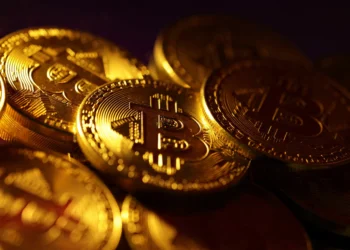 Bitcoin cai com aumento das tensões comerciais globais