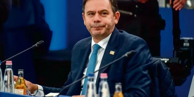 Governo/Crise: Primeiro-ministro reforça ter a maior experiência de escrutínio da democracia