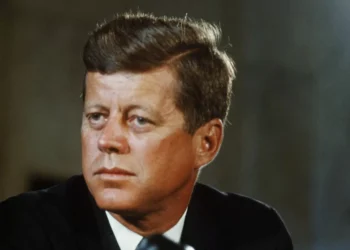 Governo Trump divulga novos documentos do assassinato de JFK