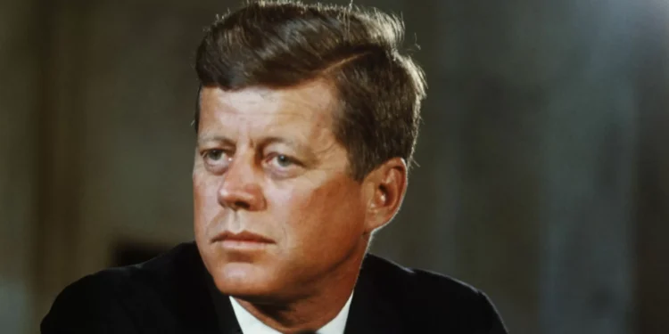 Governo Trump divulga novos documentos do assassinato de JFK