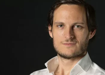 Impresa avalia “possibilidade de vender o edifício” em Paço de Arcos