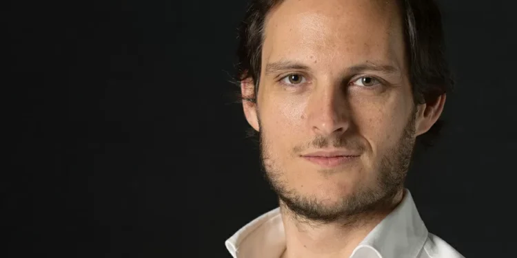 Impresa avalia “possibilidade de vender o edifício” em Paço de Arcos