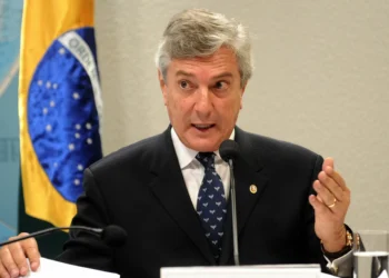 STF tende a conceder prisão domiciliar a Collor, dizem fontes