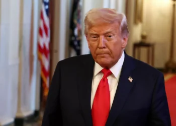 Trump anuncia “programa de autodeportação” em entrevista; entenda