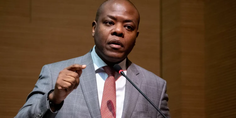 Bolsonaristas criticam possível camisa vermelha da Seleção Brasileira