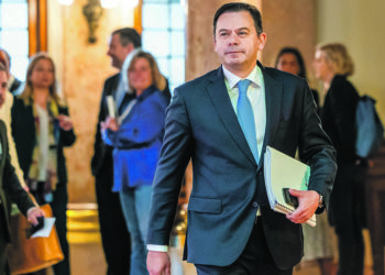 Ministério Público arquiva processo sobre declaração de rendimentos de Montenegro