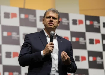Tarcísio comemora resultados de ‘roadshow’ na Europa e investimentos em SP