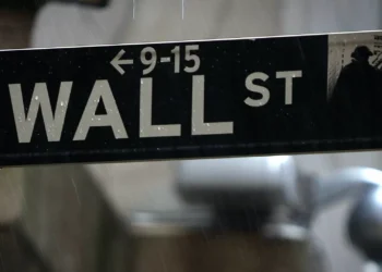 Wall Street fecha semana sem rumo