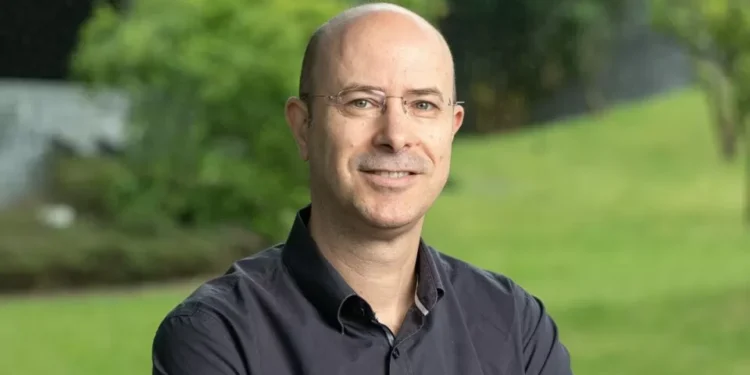 Português Rui M. Reis em estudo internacional que faz luz sobre causa do aumento do cancro colorretal em jovens