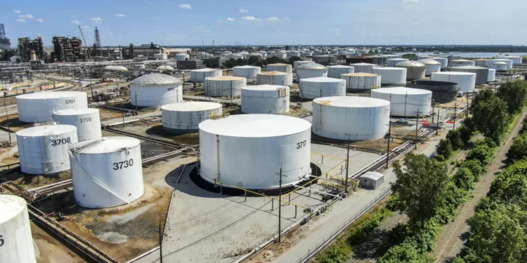 Cotação do Brent para entrega em julho sobe 1,36% para 65,41 dólares