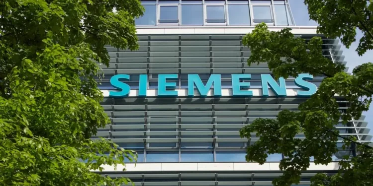 Lucro da Siemens sobe 11% no trimestre terminado em março para 2.439 milhões