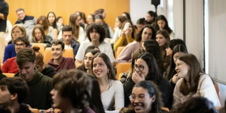 Italianos vencem concurso de literacia financeira organizado pela Federação Bancária Europeia