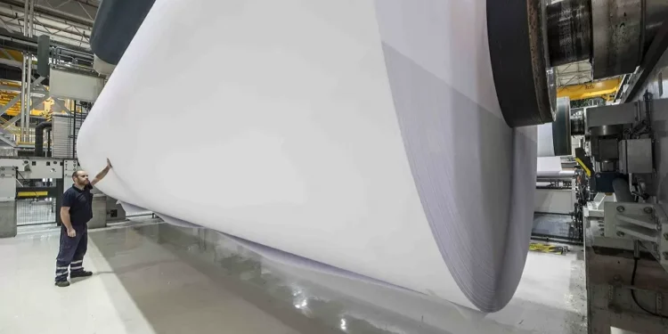 Tensões comerciais mundiais arrefecem ganhos da Navigator