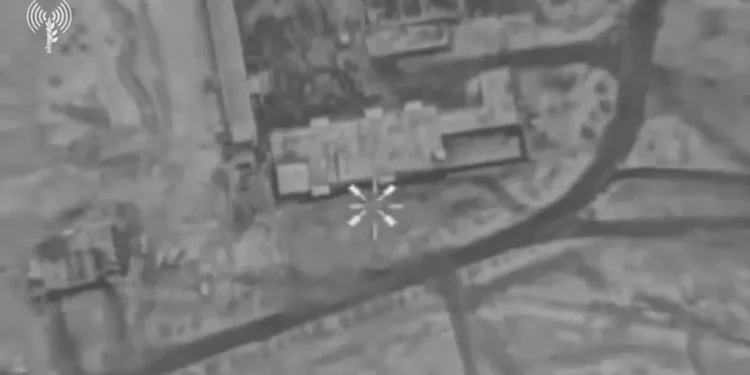 Ex-premiê da Tunísia é condenado a 34 anos de prisão por caso de jihadistas