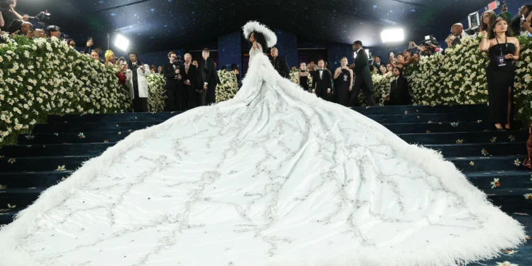 Madonna volta a comparecer ao Met Gala após 7 anos