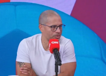 Kaká revela procura de ex-companheiros por vagas na Kings League Brazil