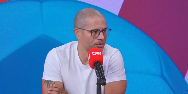 Kaká revela procura de ex-companheiros por vagas na Kings League Brazil