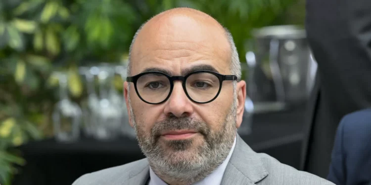 Governo pede que sindicatos da CP desconvoquem greve “vazia de objetivos”