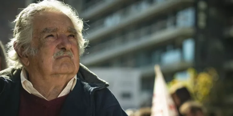 Governo decreta luto oficial de três dias pela morte de Pepe Mujica