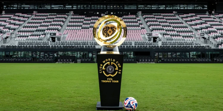 Copa do Mundo de Clubes testará impedimento com IA e câmeras corporais