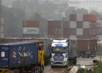 Exportações lusófonas para a China caem mais de um quarto até abril