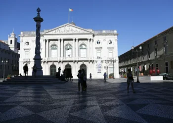 Falha no sorteio de casas municipais em Lisboa deveu-se a “erro humano”