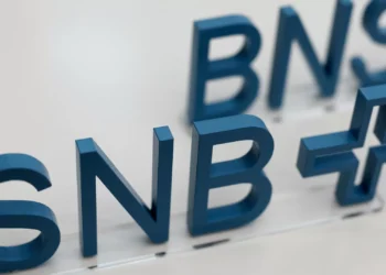 Suíça baixa taxa de juro de referência para 0%