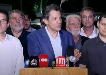 Haddad propõe PEC para revisar gastos tributários