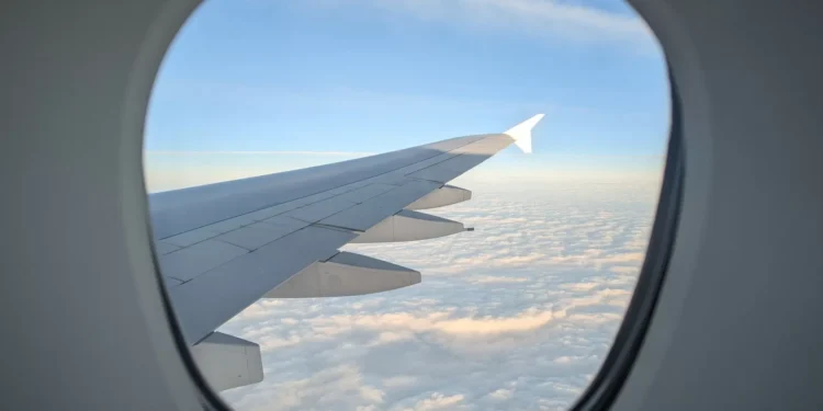 Crescimento na procura por viagens aéreas? Desacelera para 5,6% em 2025