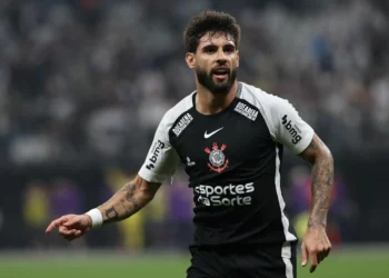 Corinthians acerta renovação com a Nike; veja tempo e valores